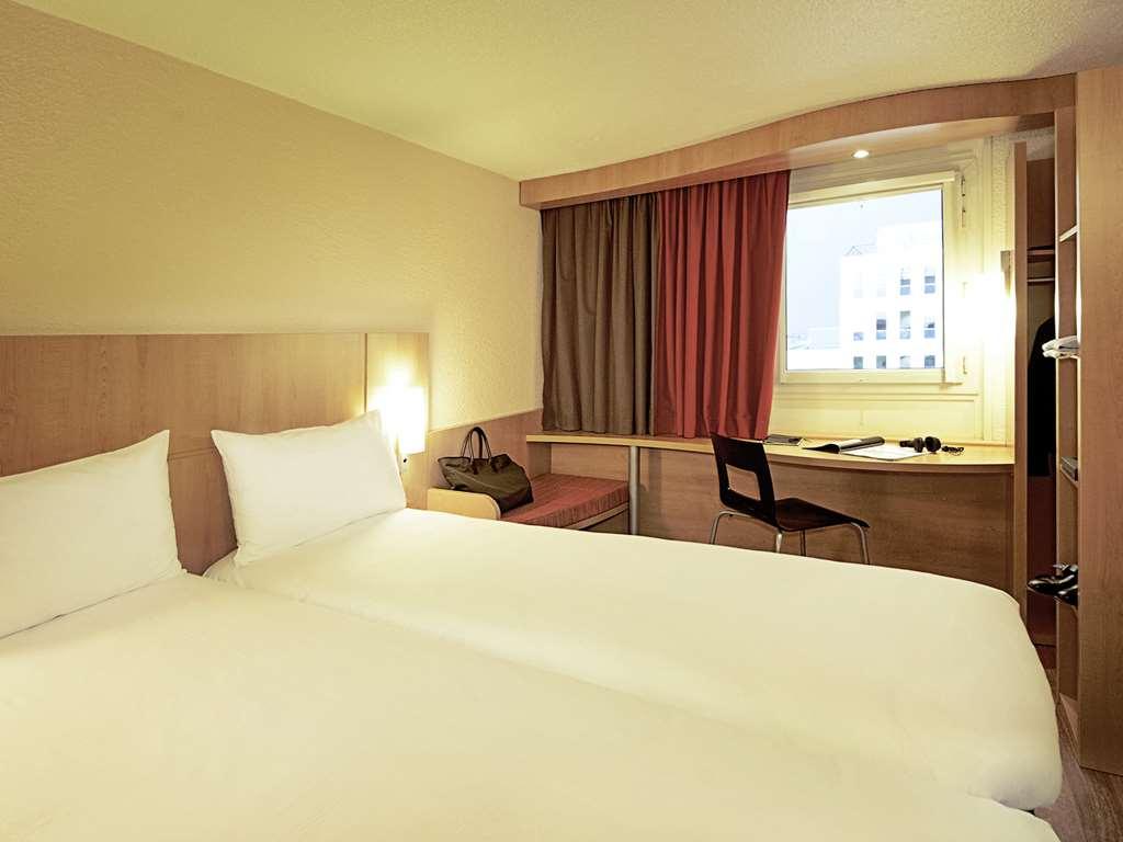 Ibis Saint Quentin Basilique Hotell Rom bilde
